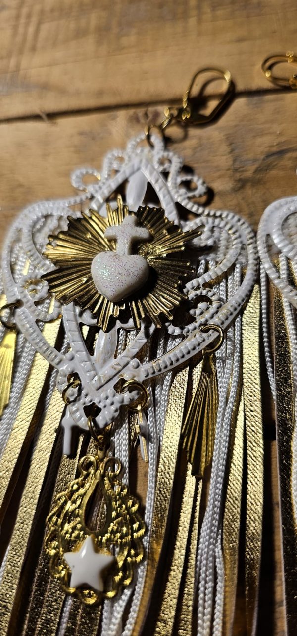 Amen 2 – Image 11