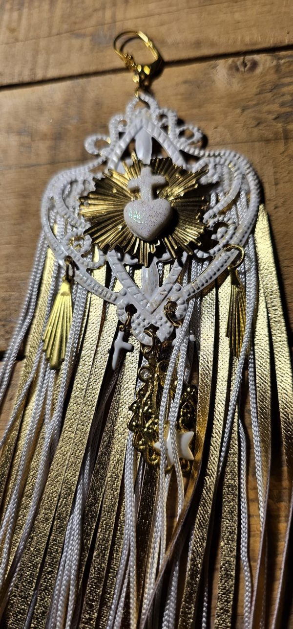 Amen 2 – Image 10