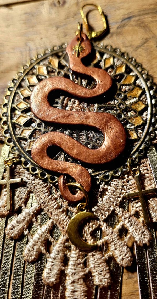 Divine 4 – Image 8